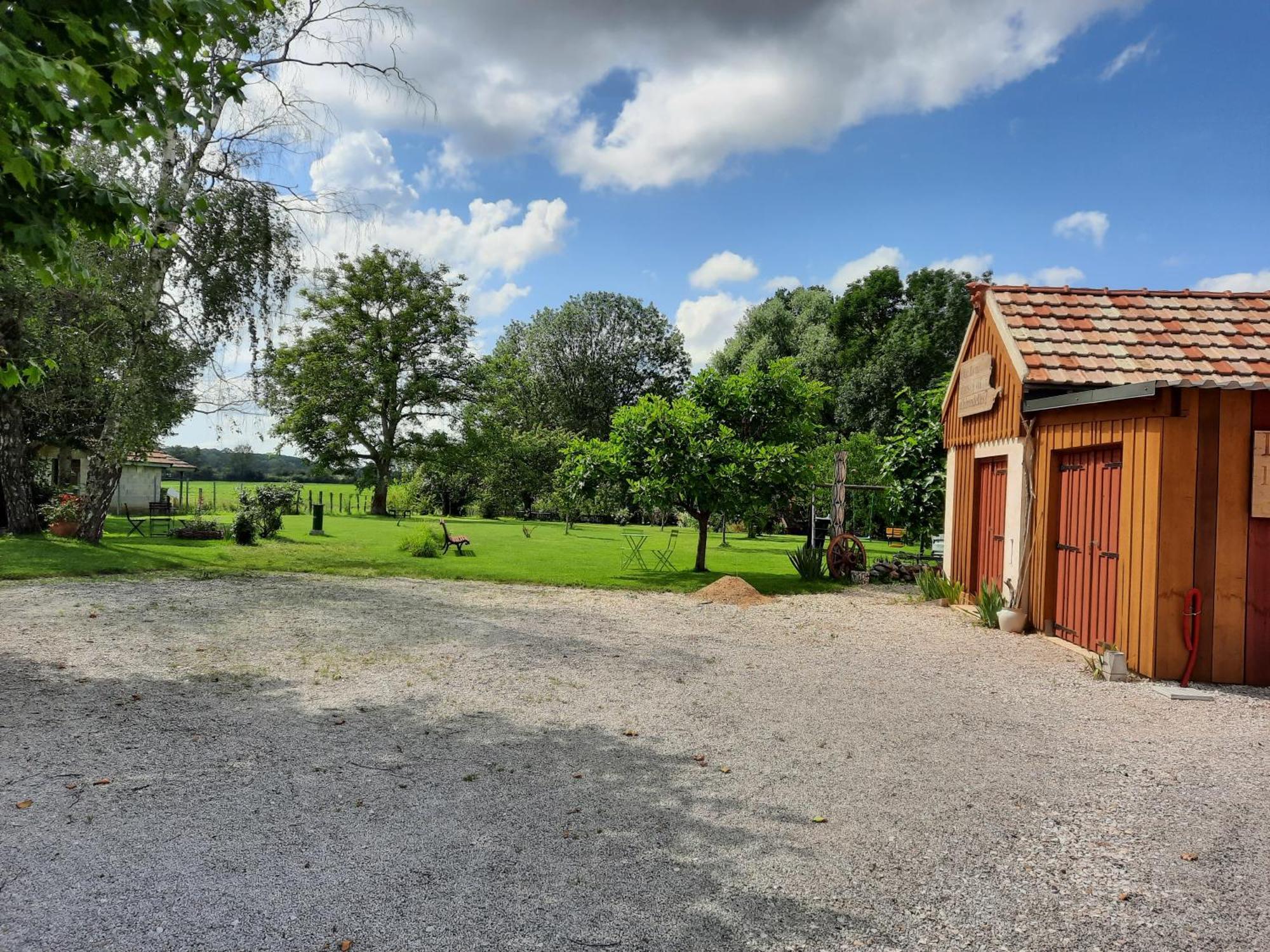 Chambres D'Hotes La Mesange A Tete Bleue Pierre-de-Bresse Eksteriør bilde